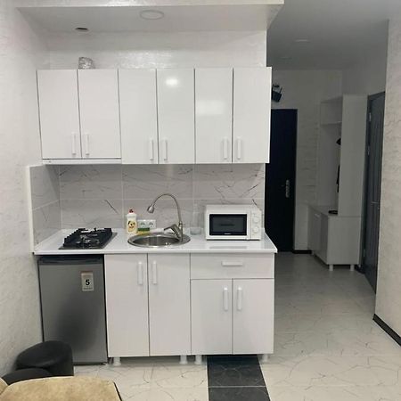 Kakha'S Apartment Μπατούμι Εξωτερικό φωτογραφία