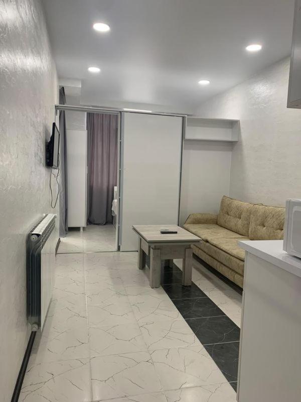Kakha'S Apartment Μπατούμι Εξωτερικό φωτογραφία